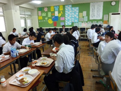 中学校給食の喫食率向上による食育の推進を！